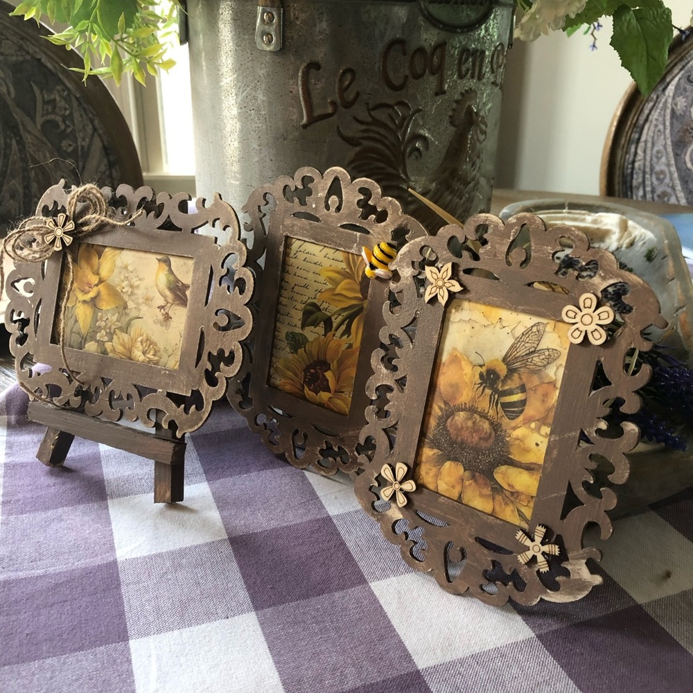 Set of Three crafted pictures/with easel